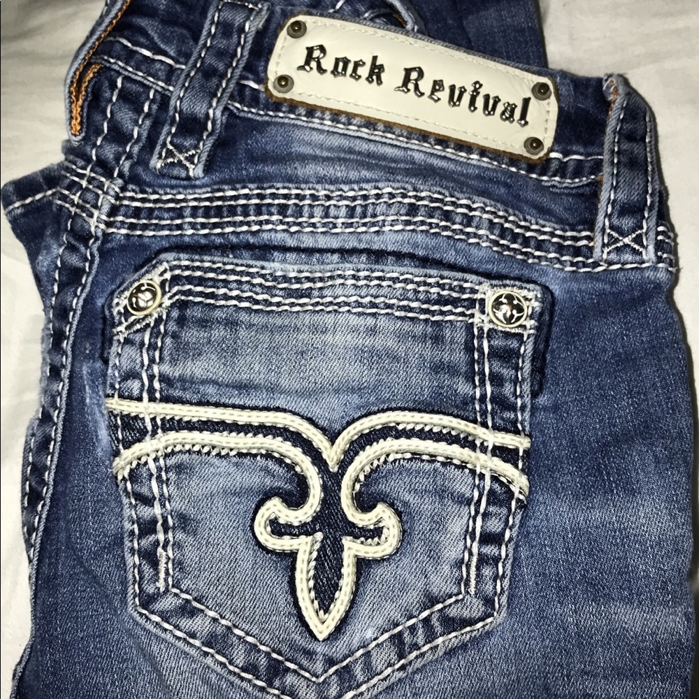 women’s size 25 rock revivals
